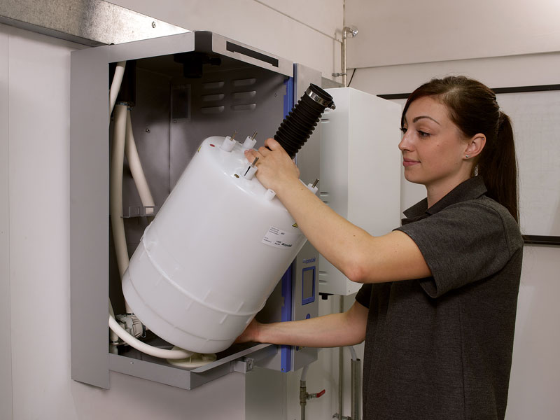 Easy to remove disposable cylinders last up to three times longer than other models due to advanced water conductivity management and staged electrode use. Easy to remove disposable cylinders last up to three times longer than other models due to advanced water conductivity management and staged electrode use.